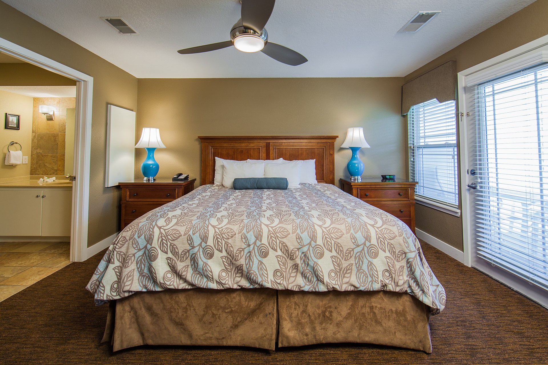Two-Bedroom Ambassador (Chairman) Lock-Off at Holiday Hills Resort at Branson