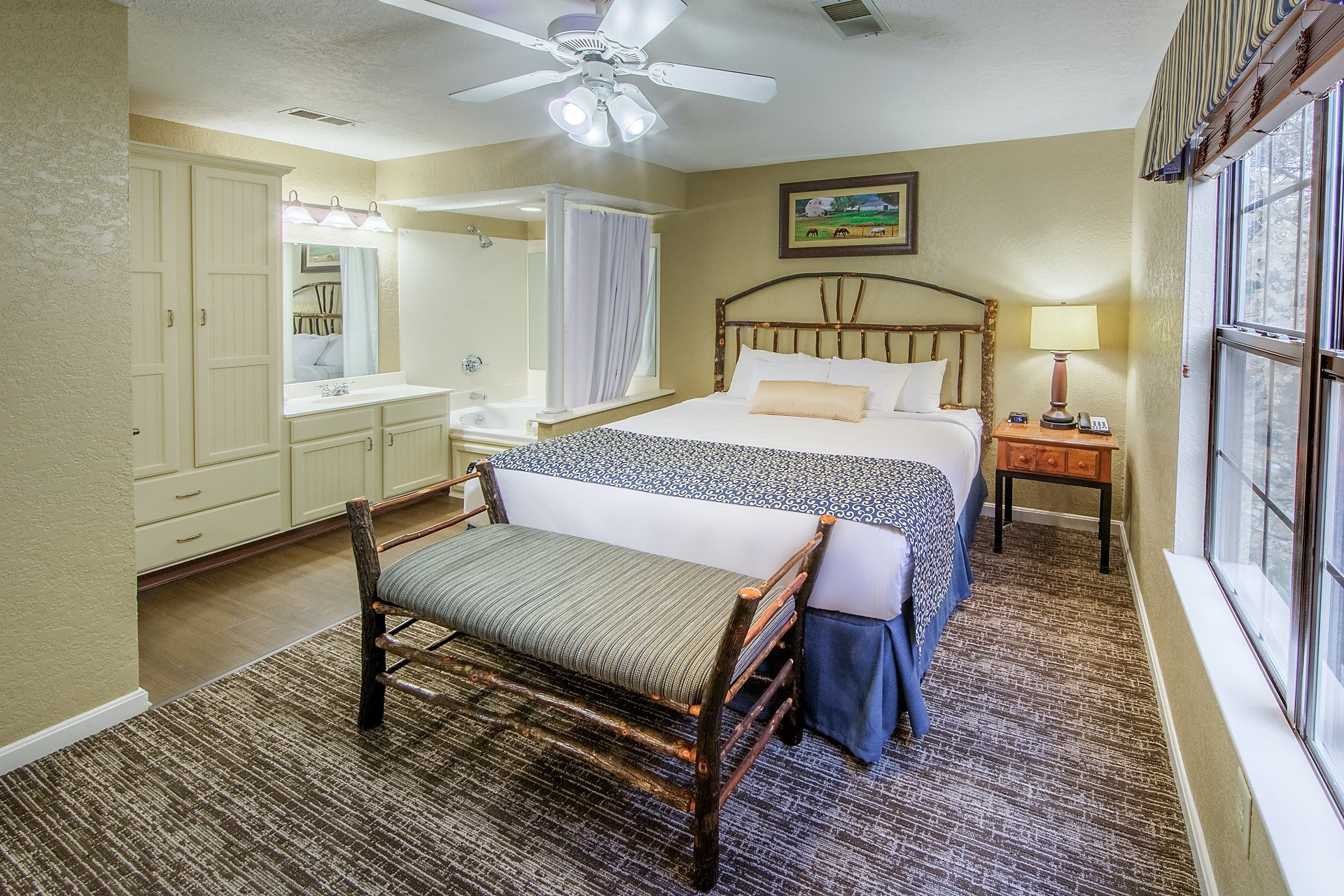Two-Bedroom at Oak n’ Spruce Resort in the Berkshires