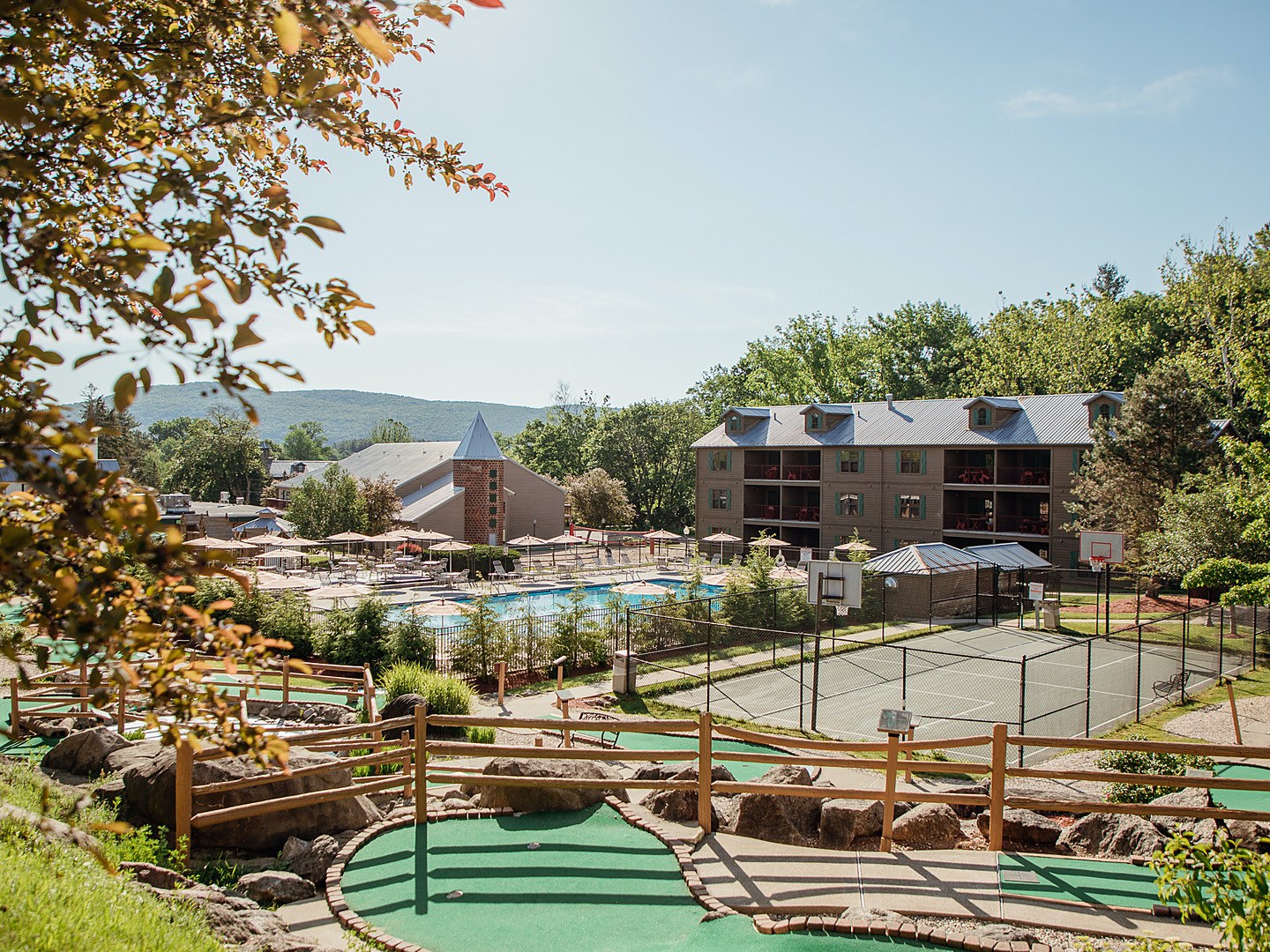 Oak n’ Spruce Resort in the Berkshires